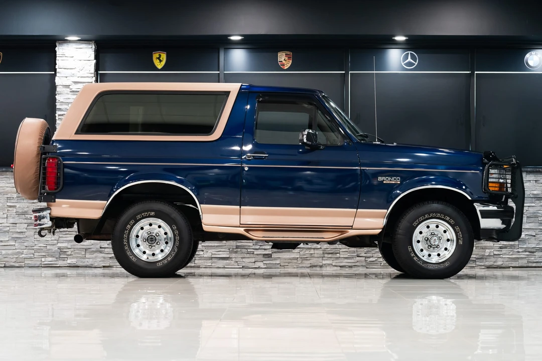 1995 Ford Bronco 5th Gen - Image 28 of 31