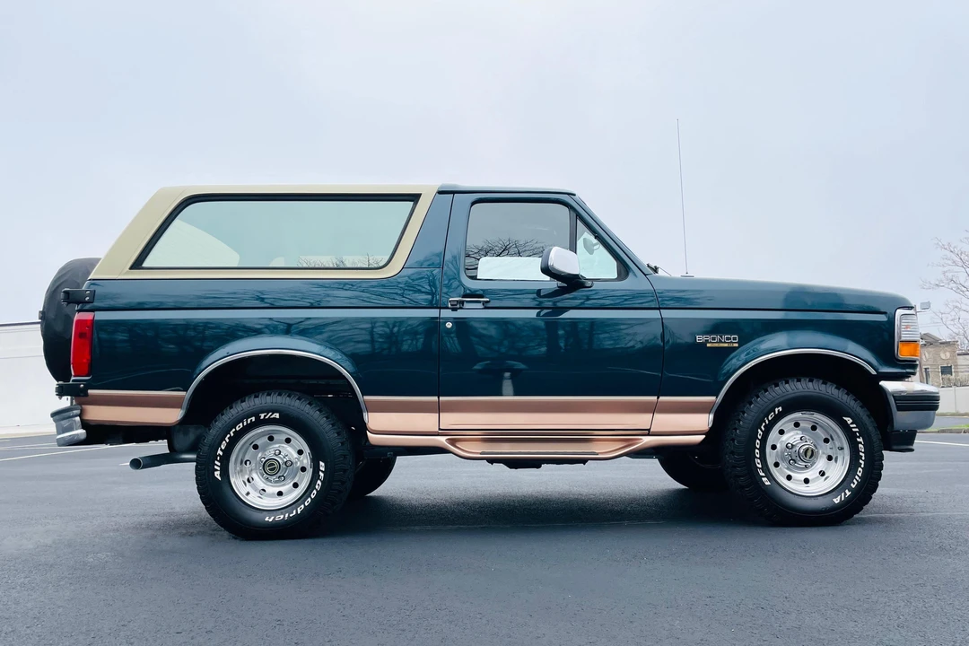 1995 Ford Bronco 5th Gen - Image 3 of 31