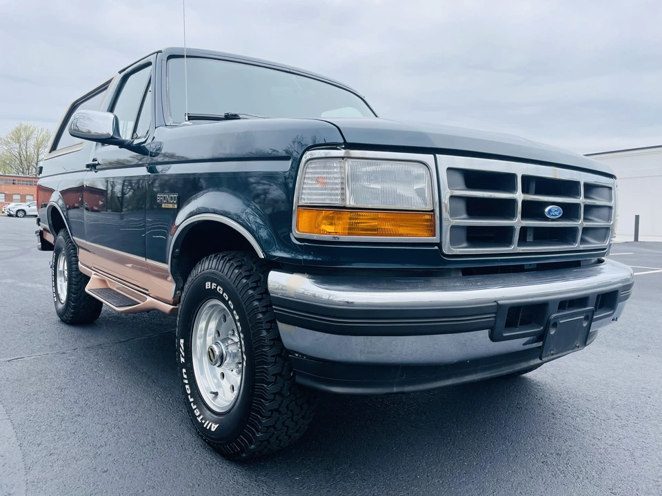 1995 Ford Bronco 5th Gen - Image 13 of 31