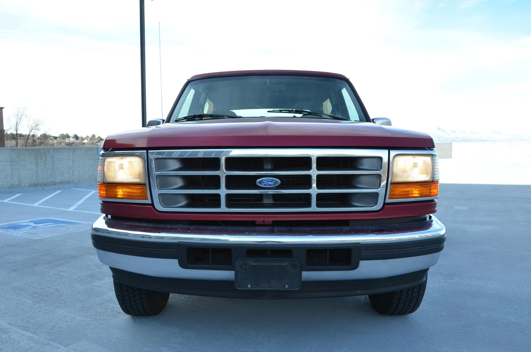 1995 Ford Bronco 5th Gen - Image 2 of 6
