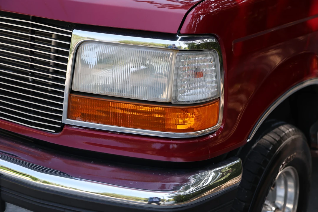 1995 Ford Bronco 5th Gen - Image 28 of 31