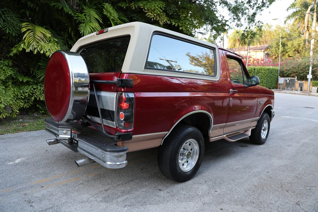 1995 Ford Bronco 5th Gen - Image 17 of 31