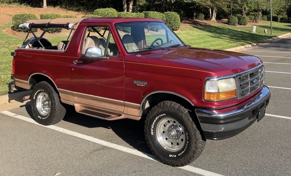 1995 Ford Bronco 5th Gen - Image 2 of 19
