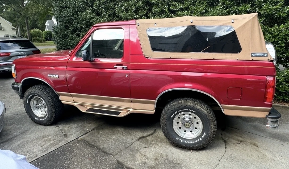 1995 Ford Bronco 5th Gen - Image 3 of 19