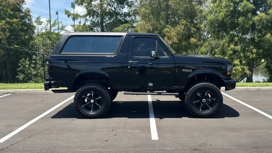 1995 Ford Bronco 5th Gen - Image 5 of 18
