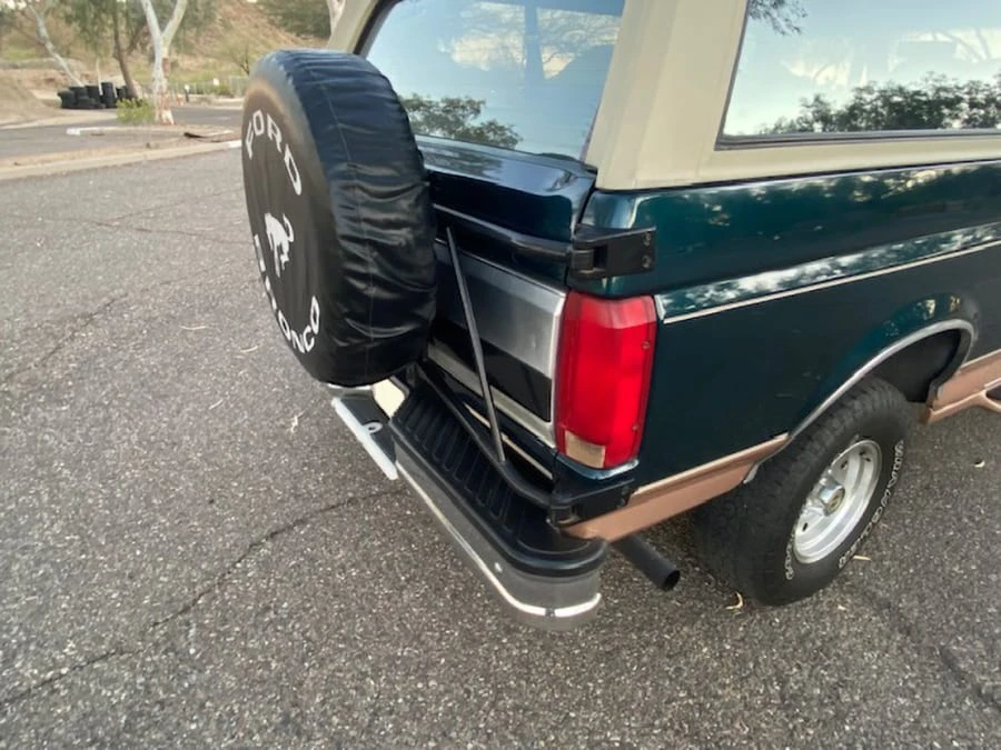 1995 Ford Bronco 5th Gen - Image 28 of 31