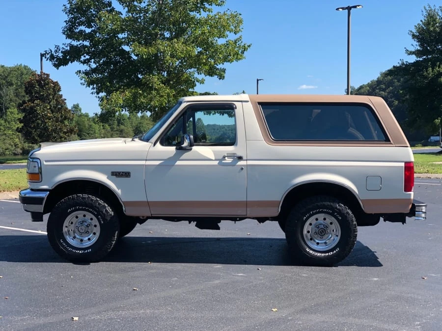 1995 Ford Bronco 5th Gen - Image 2 of 12