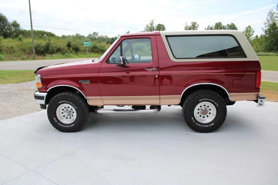 1995 Ford Bronco 5th Gen - Image 2 of 21