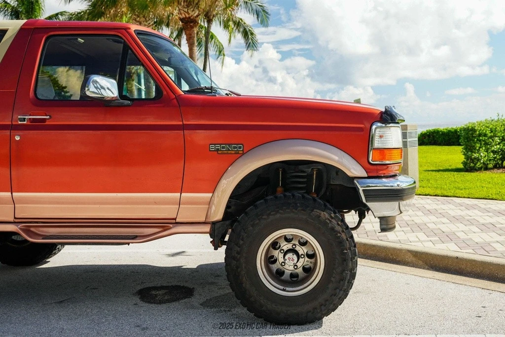 1995 Ford Bronco 5th Gen - Image 11 of 12