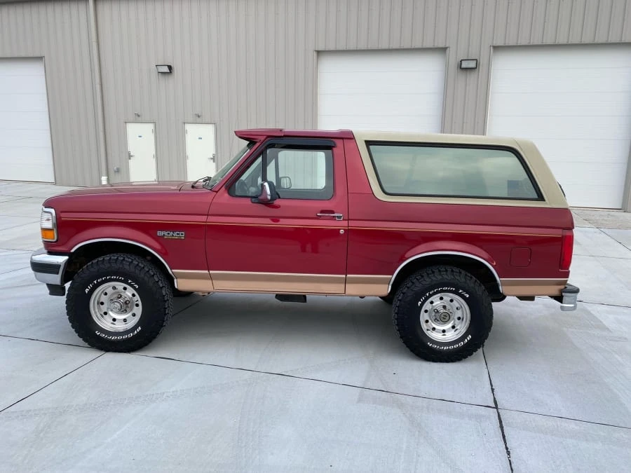 1995 Ford Bronco 5th Gen - Image 2 of 21
