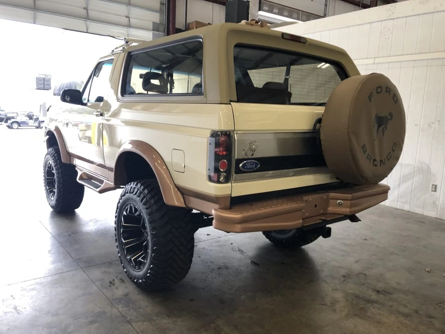 1995 Ford Bronco 5th Gen - Image 2 of 12