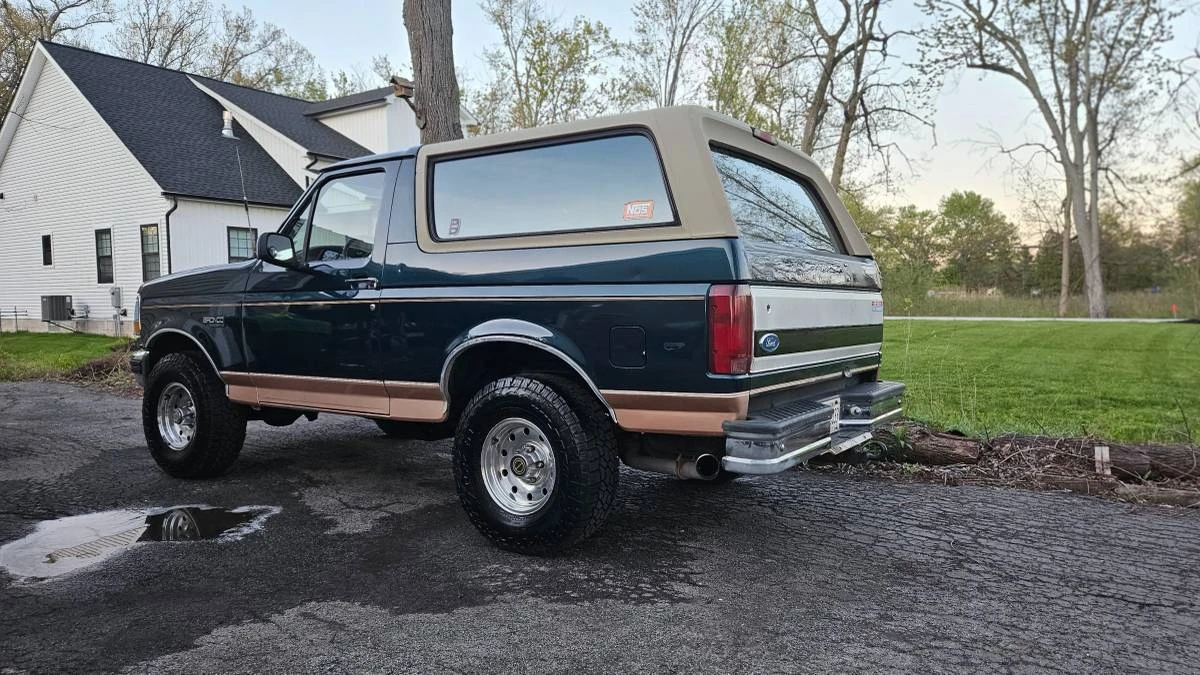 1995 Ford Bronco 5th Gen - Image 2 of 22