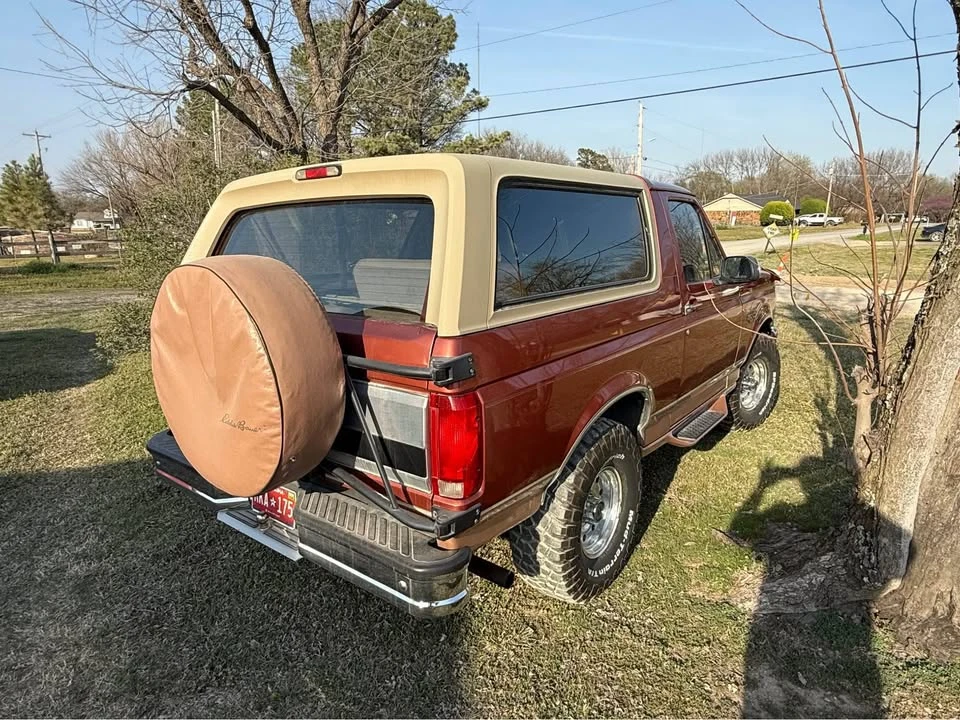 1995 Ford Bronco 5th Gen - Image 2 of 15