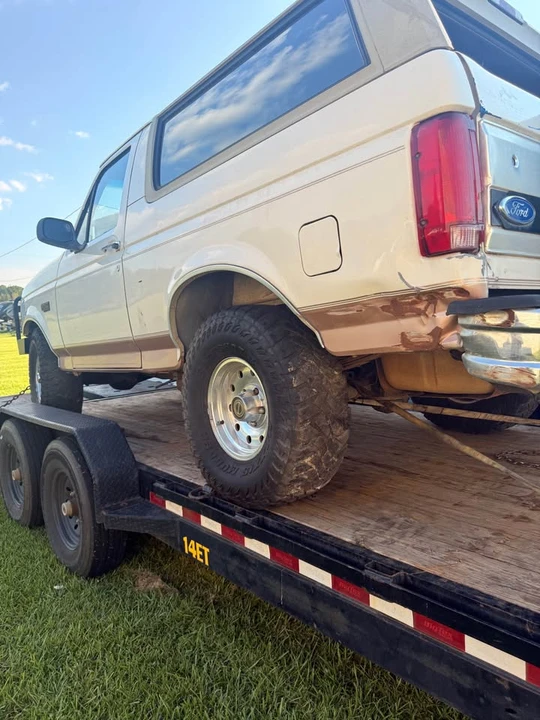 1995 Ford Bronco 5th Gen - Image 3 of 4