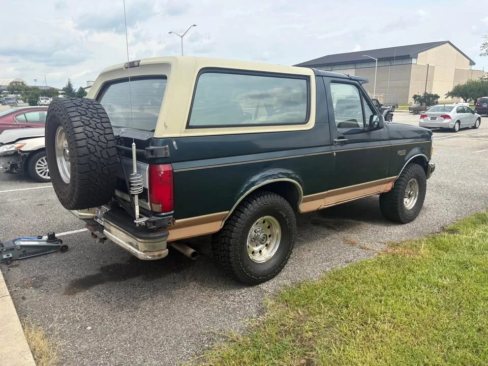 1995 Ford Bronco 5th Gen - Image 4 of 14