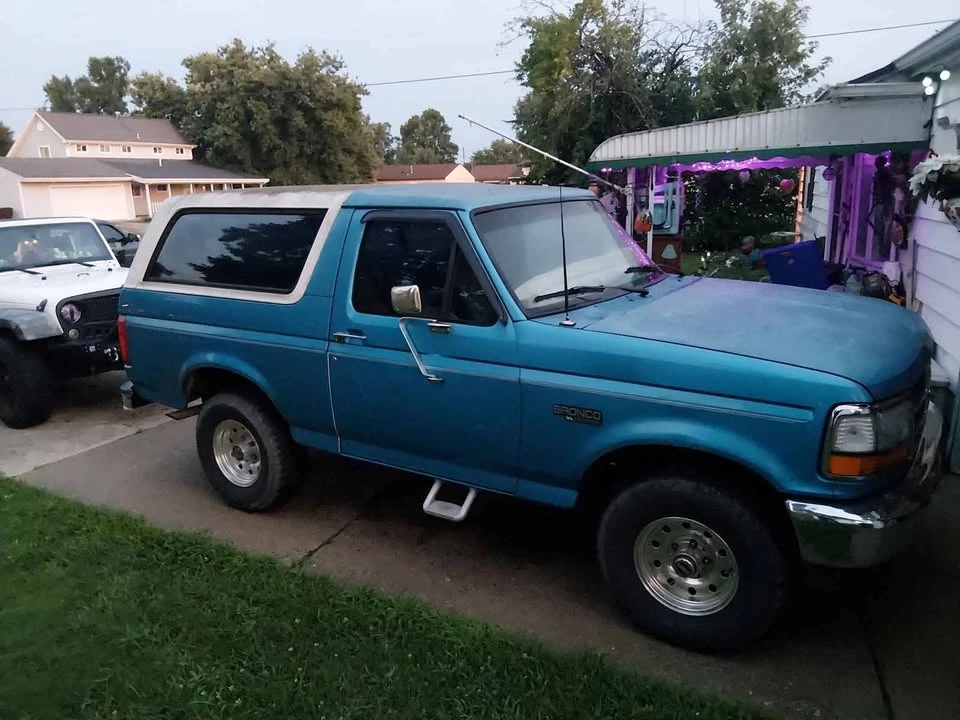 1995 Ford Bronco 5th Gen - Image 4 of 4