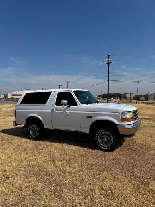 1995 Ford Bronco 5th Gen - Image 2 of 6