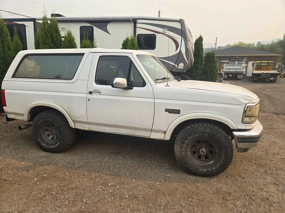 1995 Ford Bronco 5th Gen - Image 2 of 5