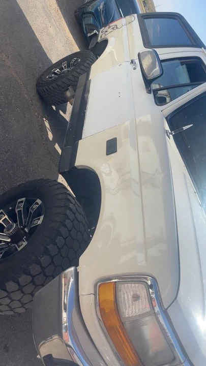 1995 Ford Bronco 5th Gen - Image 2 of 10