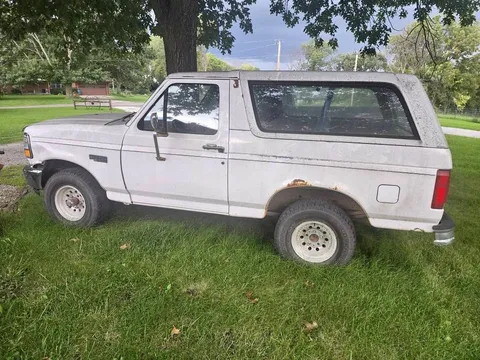 1995 Ford Bronco XL