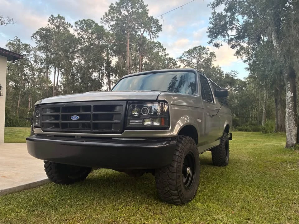 1995 Ford Bronco 5th Gen - Image 2 of 6