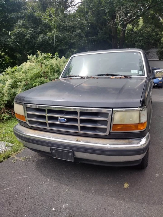 1995 Ford Bronco 5th Gen - Image 2 of 4