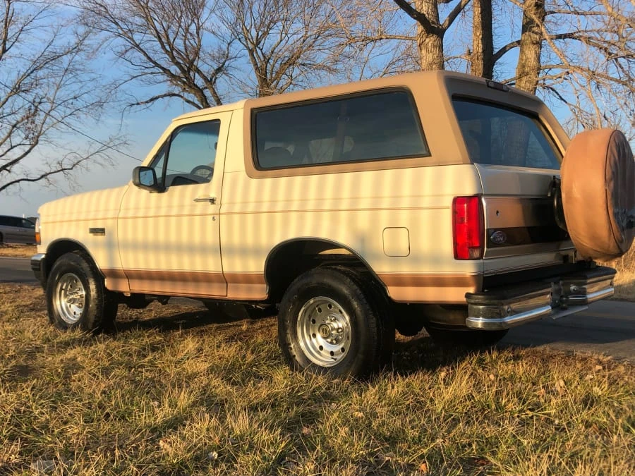 1995 Ford Bronco 5th Gen - Image 12 of 13