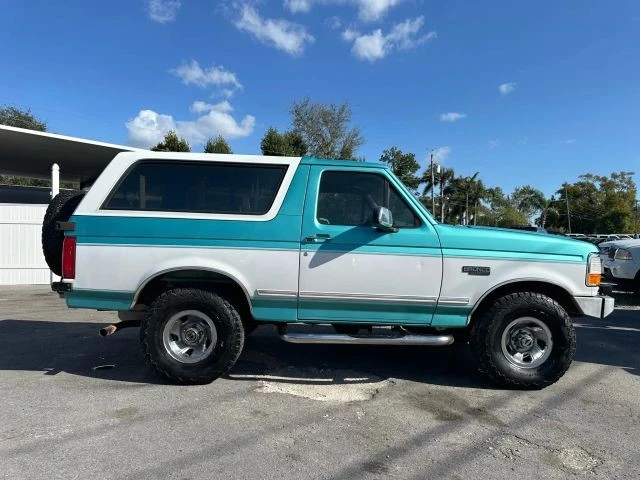 1995 Ford Bronco 5th Gen - Image 2 of 18