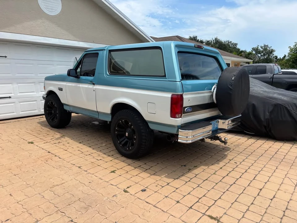 1995 Ford Bronco 5th Gen - Image 2 of 5
