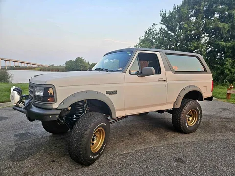 1995 Ford Bronco Sport Utility 2D