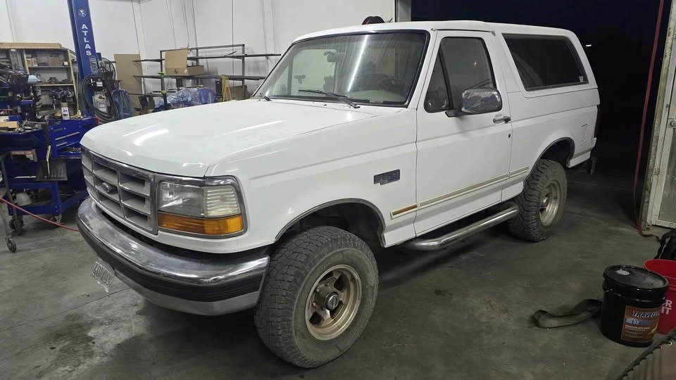 1995 Ford Bronco 5th Gen - Image 3 of 9