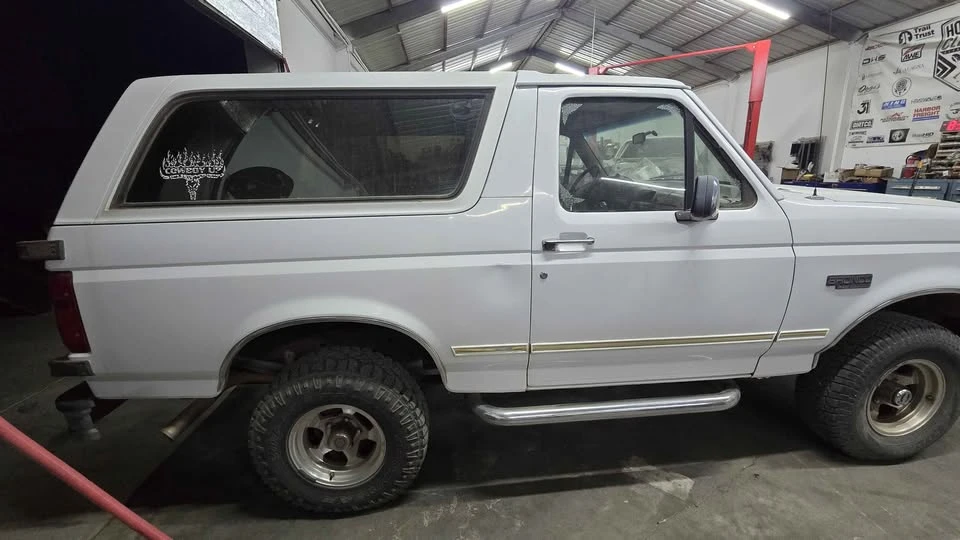 1995 Ford Bronco 5th Gen - Image 4 of 9