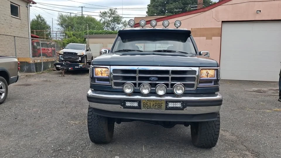 1995 Ford Bronco 5th Gen - Image 3 of 13