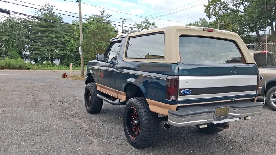 1995 Ford Bronco 5th Gen - Image 4 of 13