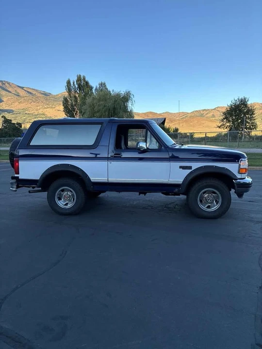 1995 Ford Bronco 5th Gen - Image 2 of 16