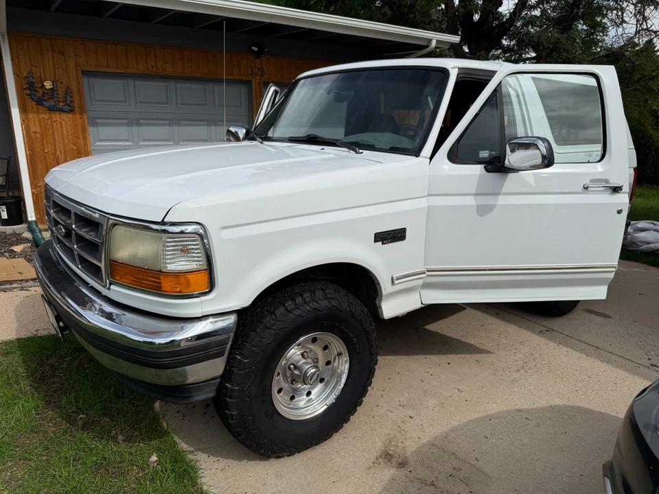 1995 Ford Bronco 5th Gen - Image 3 of 21