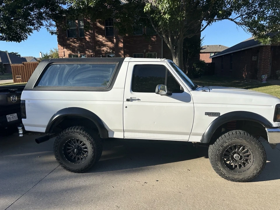 1995 Ford Bronco 5th Gen - Image 2 of 8