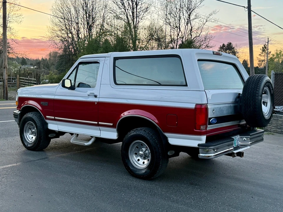 1995 Ford Bronco 5th Gen - Image 4 of 18