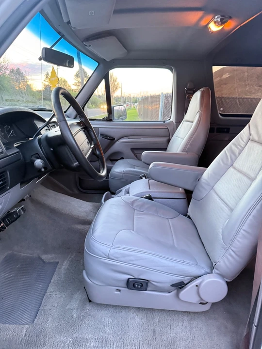 1995 Ford Bronco 5th Gen - Image 9 of 18