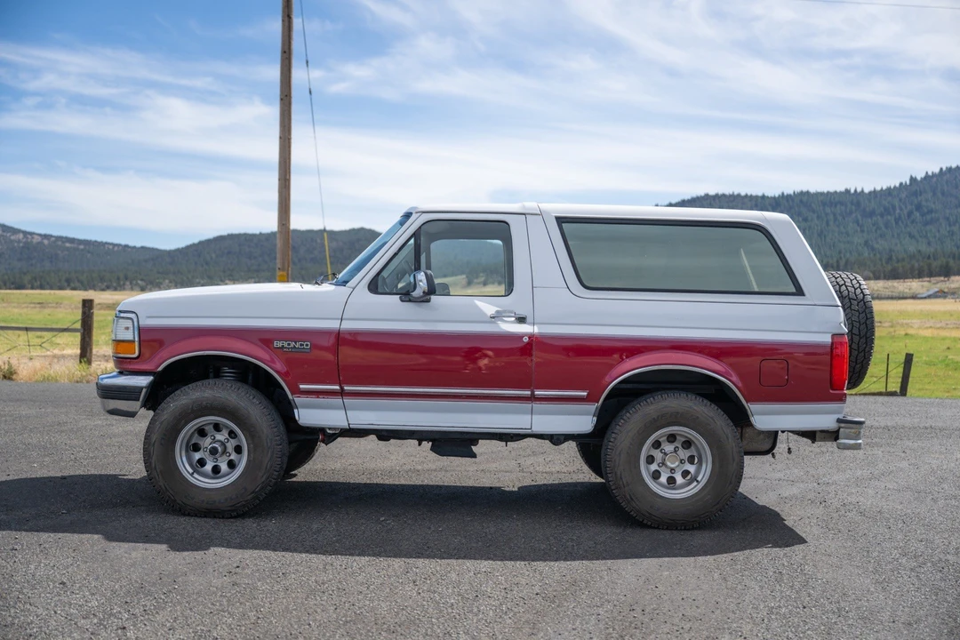 1995 Ford Bronco 5th Gen - Image 5 of 24