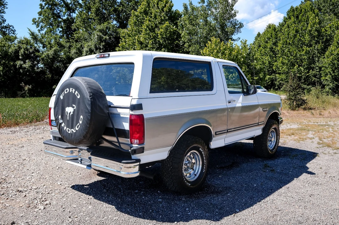 1995 Ford Bronco 5th Gen - Image 5 of 18