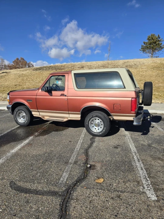 1995 Ford Bronco 4th Gen - Image 3 of 16