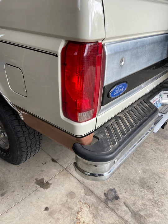 1995 Ford Bronco 5th Gen - Image 2 of 15