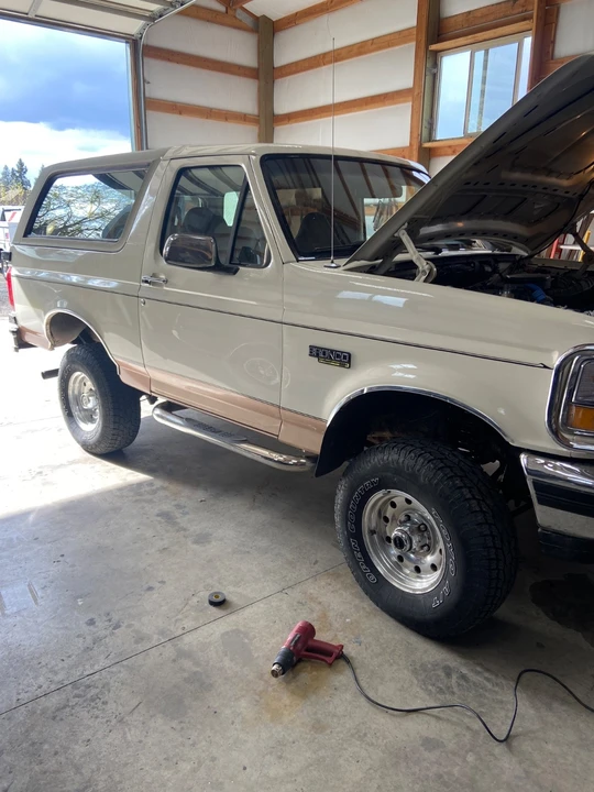 1995 Ford Bronco 5th Gen - Image 5 of 15
