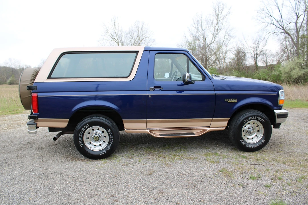 1995 Ford Bronco 5th Gen - Image 4 of 16