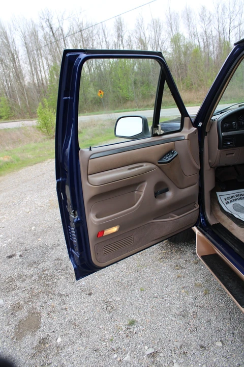 1995 Ford Bronco 5th Gen - Image 9 of 16