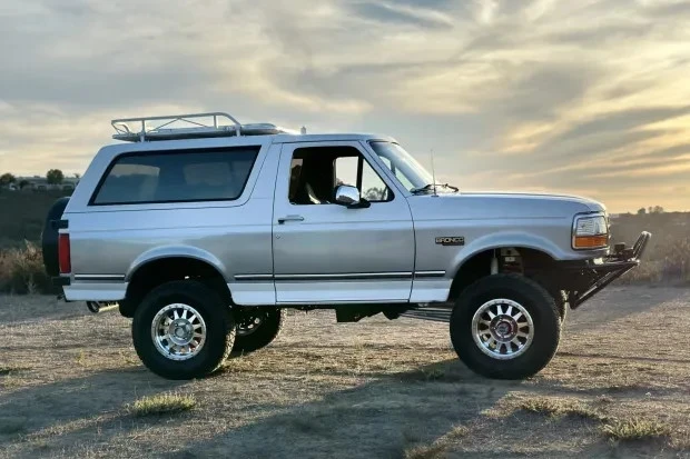 1995 Ford Bronco 5th Gen - Image 5 of 21
