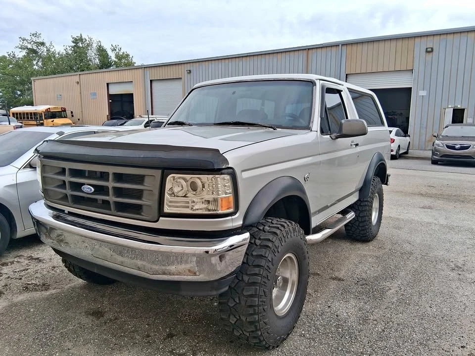 1995 Ford Bronco 5th Gen - Image 12 of 21
