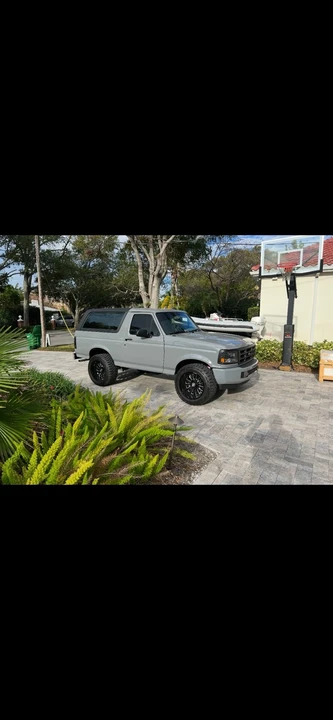 1995 Ford Bronco 5th Gen - Image 2 of 21