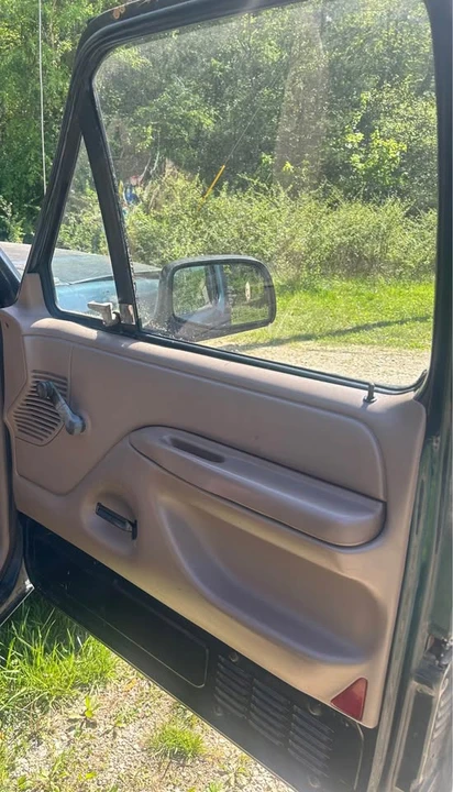 1995 Ford Bronco 5th Gen - Image 4 of 15